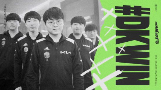 久哲带领TTG逆袭 LGD 40 晋级决赛